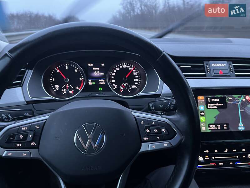 Универсал Volkswagen Passat 2021 в Киеве
