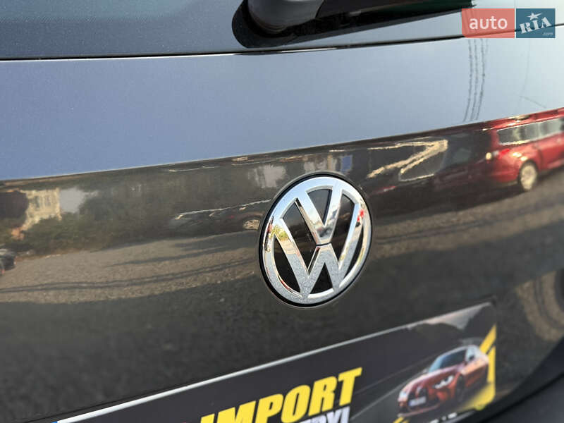 Универсал Volkswagen Passat 2018 в Стрые