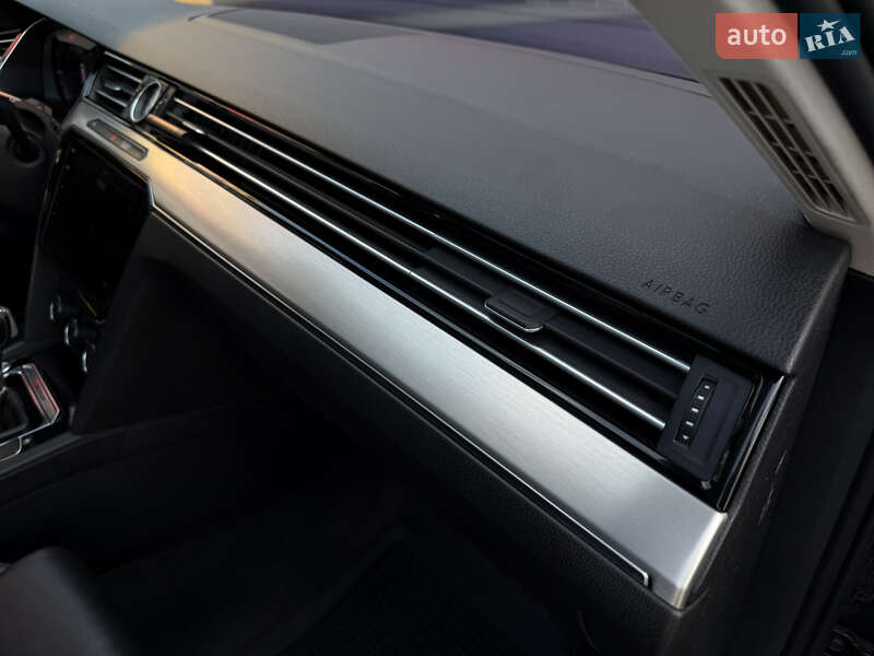 Универсал Volkswagen Passat 2018 в Стрые