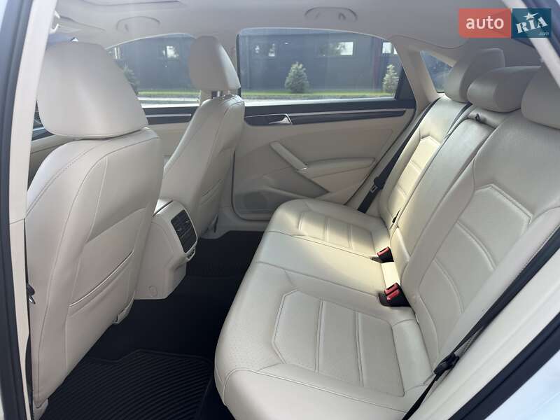 Седан Volkswagen Passat 2019 в Пирятине