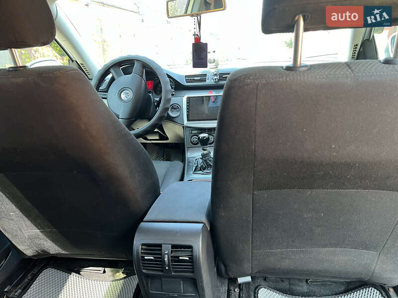 Універсал Volkswagen Passat 2006 в Умані