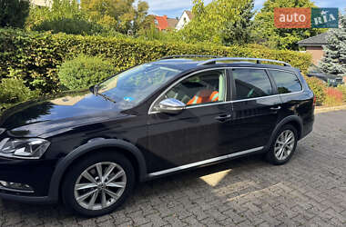 Универсал Volkswagen Passat 2014 в Львове