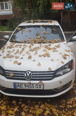 Седан Volkswagen Passat 2012 в Кривом Роге
