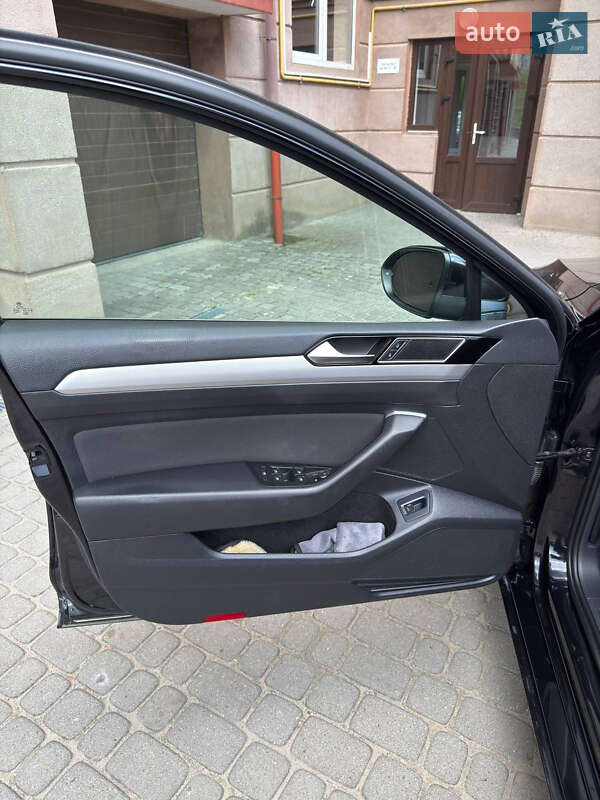 Універсал Volkswagen Passat 2018 в Миколаєві