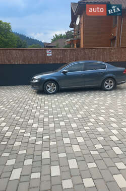 Седан Volkswagen Passat 2011 в Черновцах