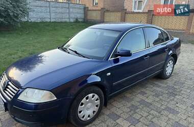 Седан Volkswagen Passat 2001 в Бродах