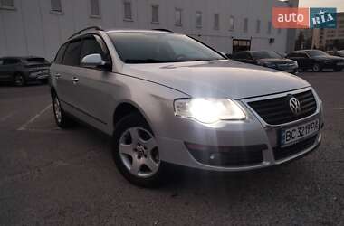 Універсал Volkswagen Passat 2011 в Львові