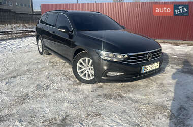 Универсал Volkswagen Passat 2020 в 