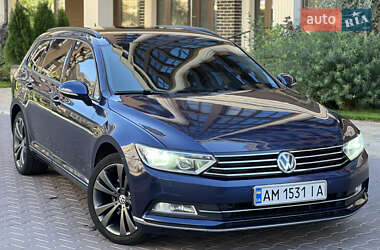 Универсал Volkswagen Passat 2017 в Киеве