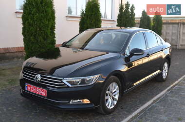 Седан Volkswagen Passat 2018 в Золочеве