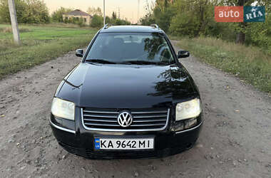 Універсал Volkswagen Passat 2001 в Харкові