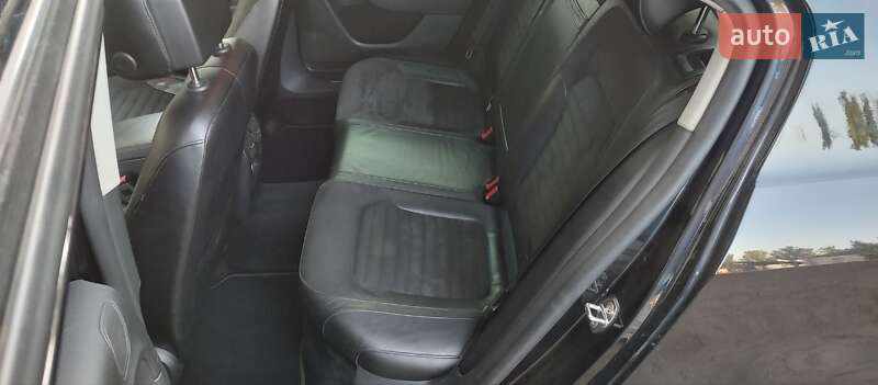 Седан Volkswagen Passat 2012 в Одессе