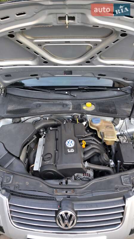 Седан Volkswagen Passat 2001 в Тульчине