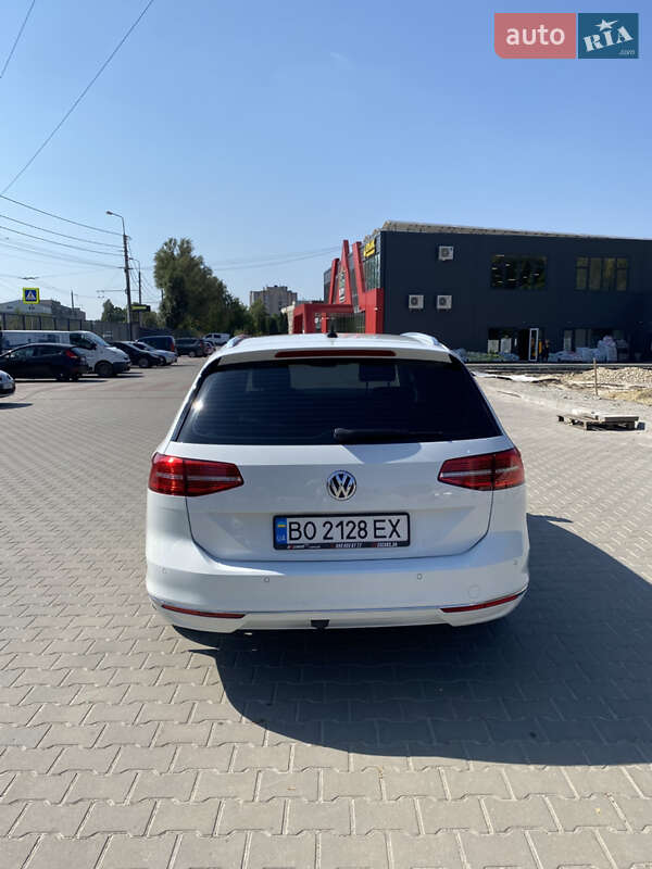 Універсал Volkswagen Passat 2017 в Тернополі