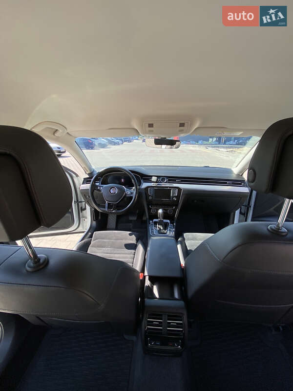 Універсал Volkswagen Passat 2017 в Тернополі