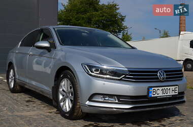 Седан Volkswagen Passat 2016 в Дрогобыче