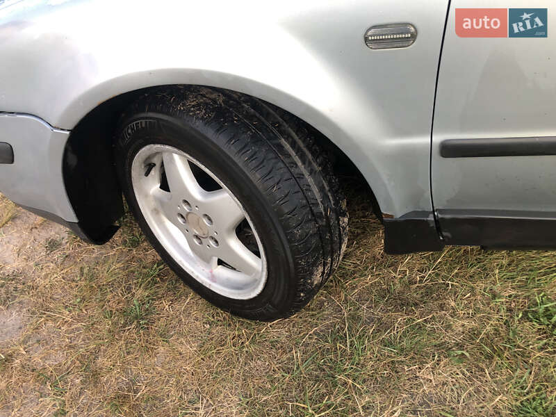 Универсал Volkswagen Passat 2001 в Львове