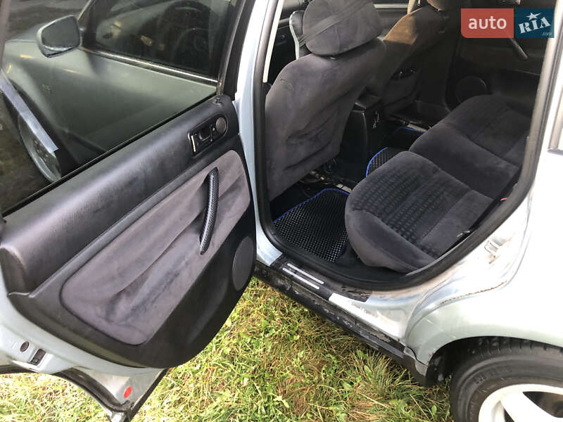 Универсал Volkswagen Passat 2001 в Львове