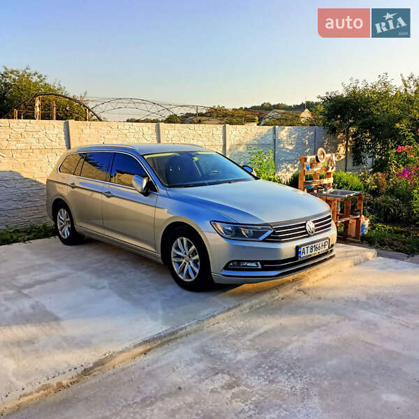 Универсал Volkswagen Passat 2015 в Киеве