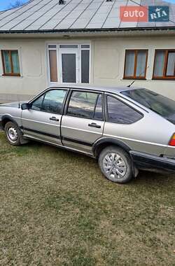 Універсал Volkswagen Passat 1987 в 
