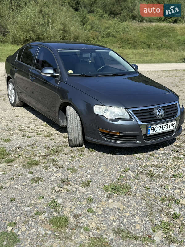 Седан Volkswagen Passat 2008 в Бориславі