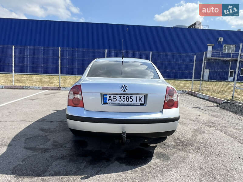 Седан Volkswagen Passat 2002 в Виннице