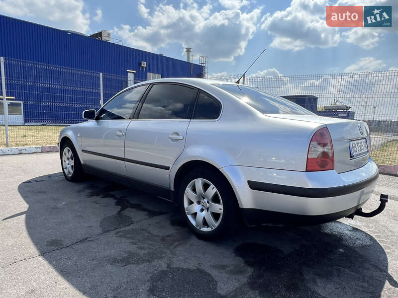 Седан Volkswagen Passat 2002 в Виннице