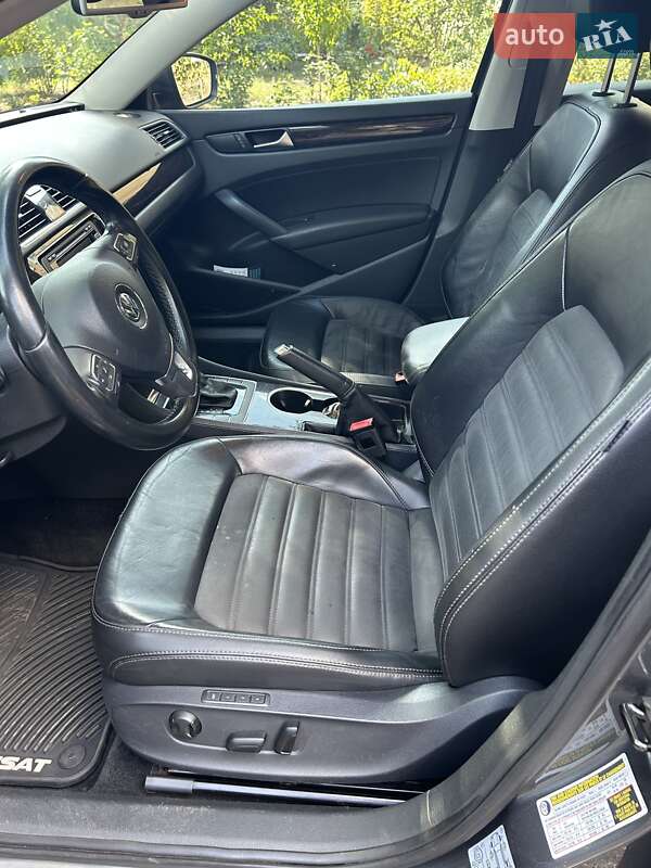 Седан Volkswagen Passat 2013 в Запорожье