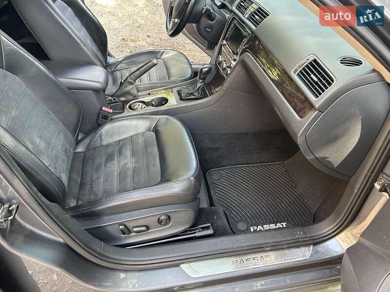 Седан Volkswagen Passat 2013 в Запорожье