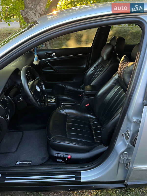 Седан Volkswagen Passat 2002 в Новомосковске фото 2 Седан Volkswagen Passat 2002 в Новомосковске