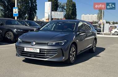 Універсал Volkswagen Passat 2024 в Києві