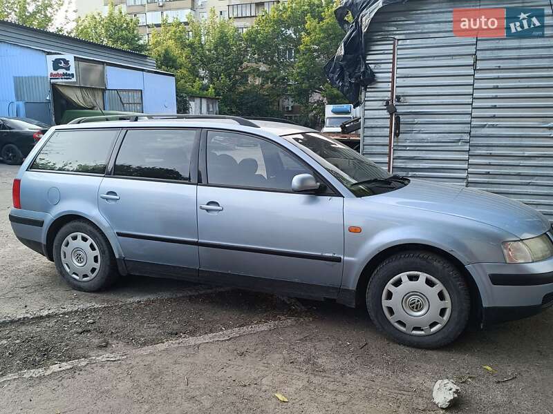 Универсал Volkswagen Passat 1997 в Киеве