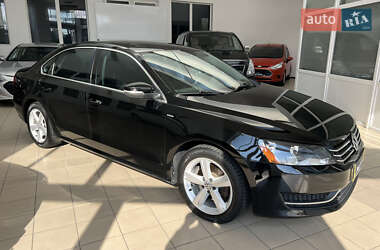 Седан Volkswagen Passat 2013 в Николаеве