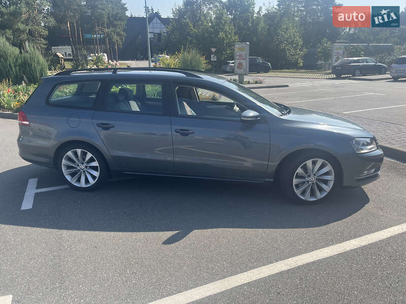 Универсал Volkswagen Passat 2010 в Киеве