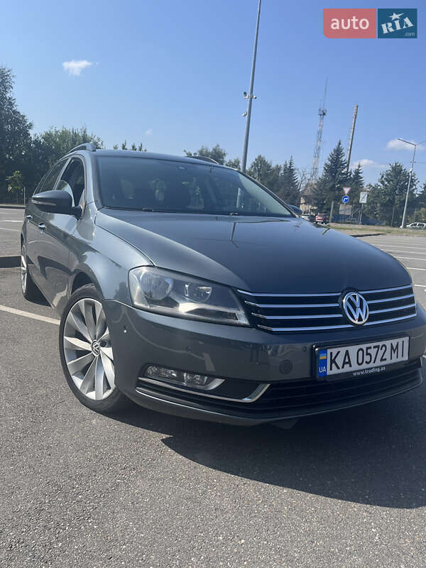 Универсал Volkswagen Passat 2010 в Киеве