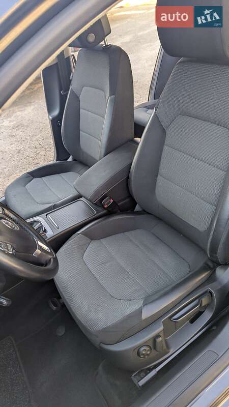 Универсал Volkswagen Passat 2011 в Березному