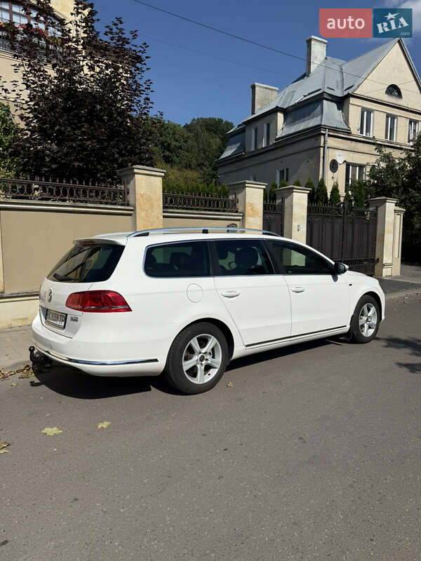 Универсал Volkswagen Passat 2012 в Львове