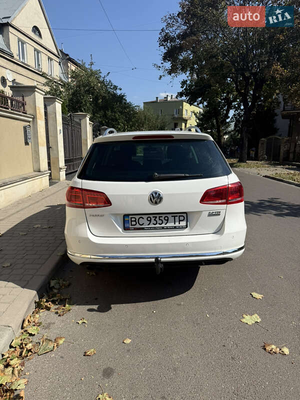 Универсал Volkswagen Passat 2012 в Львове