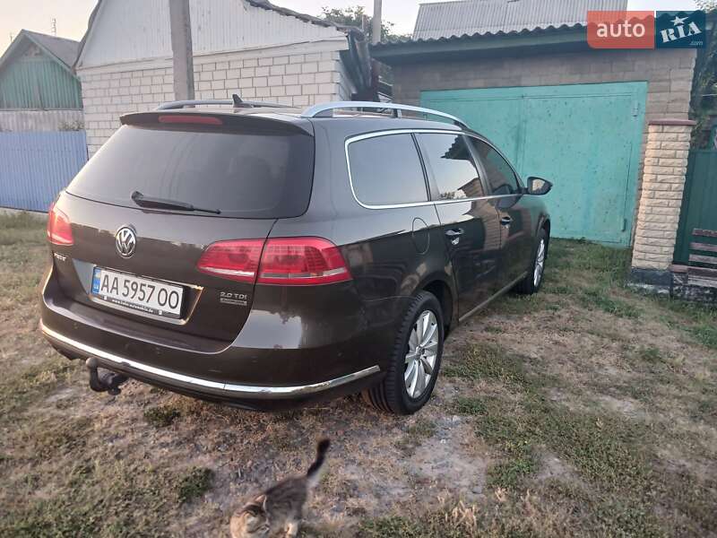 Универсал Volkswagen Passat 2014 в Киеве