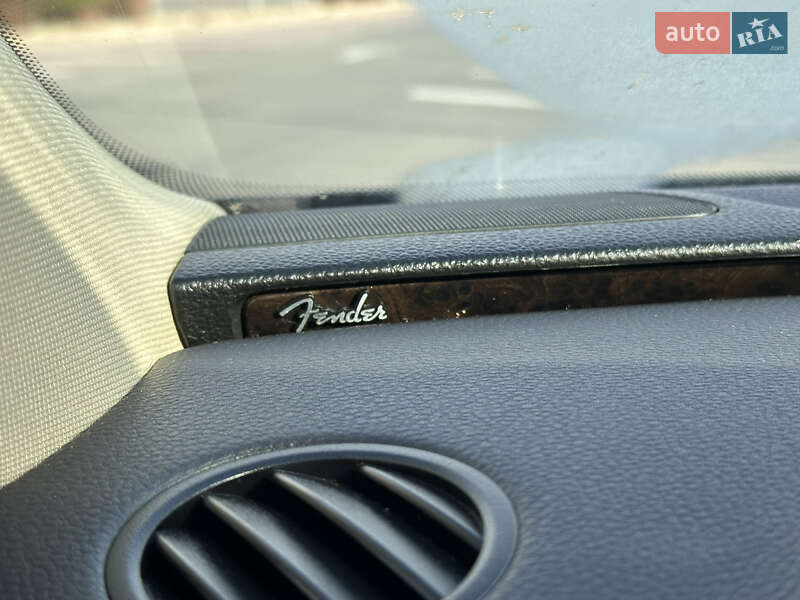 Седан Volkswagen Passat 2013 в Києві