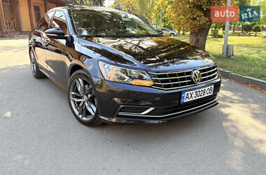 Седан Volkswagen Passat 2018 в Полтаві