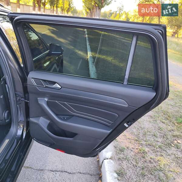 Универсал Volkswagen Passat 2020 в Кременчуге