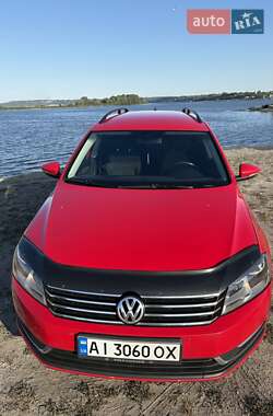 Универсал Volkswagen Passat 2012 в Украинке