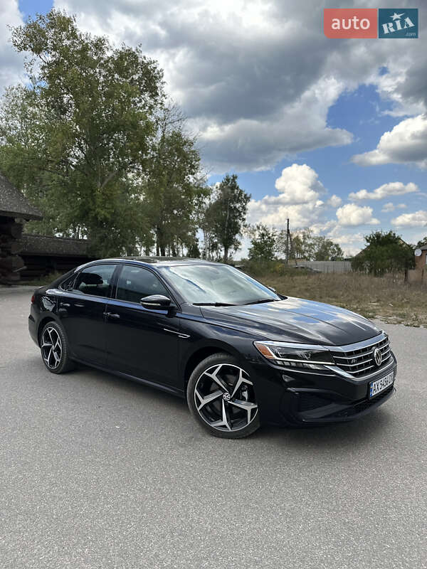 Седан Volkswagen Passat 2021 в Харькове