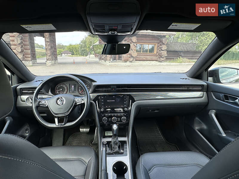 Седан Volkswagen Passat 2021 в Харькове