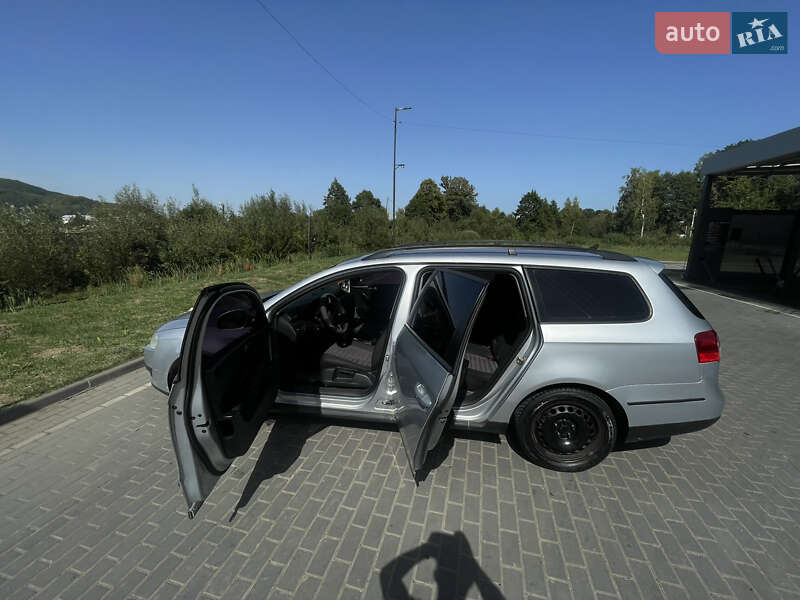 Універсал Volkswagen Passat 2010 в Долині