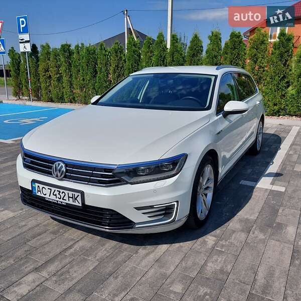 Универсал Volkswagen Passat 2017 в Луцке