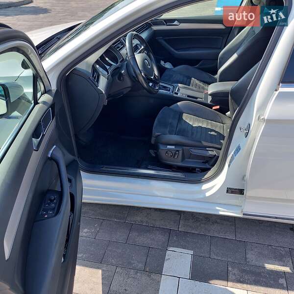Универсал Volkswagen Passat 2017 в Луцке