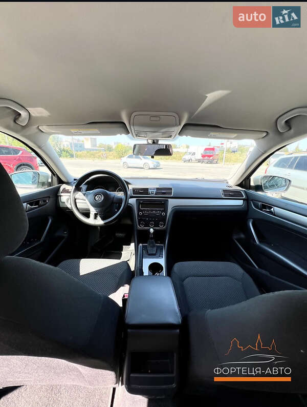 Седан Volkswagen Passat 2012 в Каменец-Подольском
