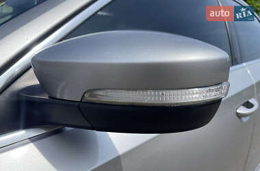 Седан Volkswagen Passat 2014 в 